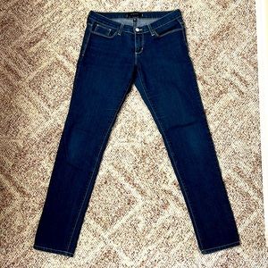 Women’s Flying Monkey size 28 denim jeans